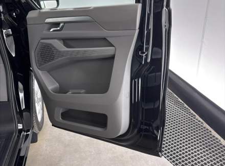 Volkswagen - Caravelle