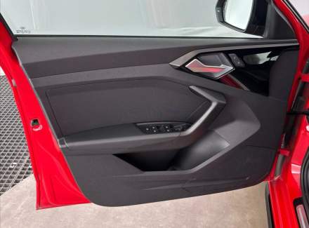 Audi - A1