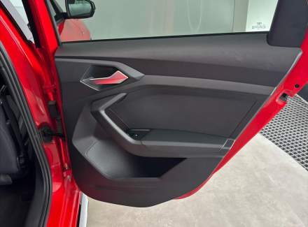 Audi - A1
