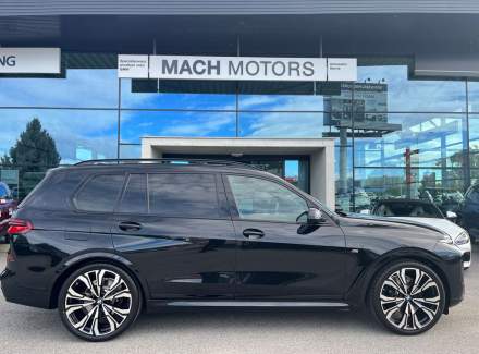 BMW - X7
