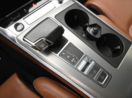 Audi - A6