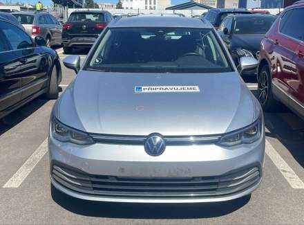 Volkswagen - Golf