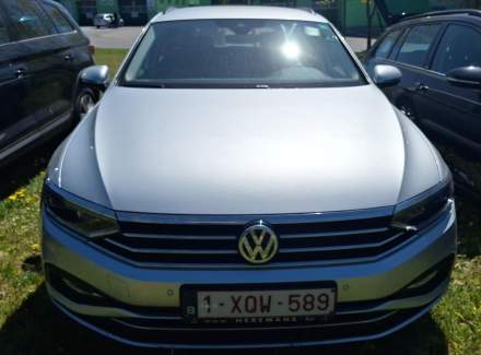 Volkswagen - Passat