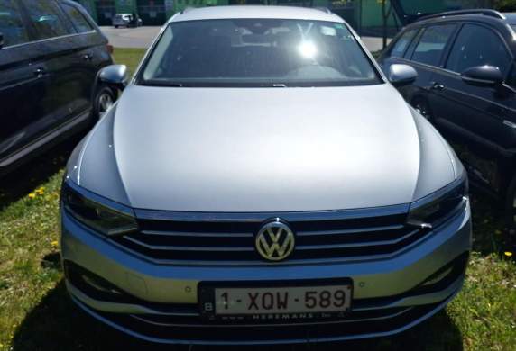 Volkswagen - Passat