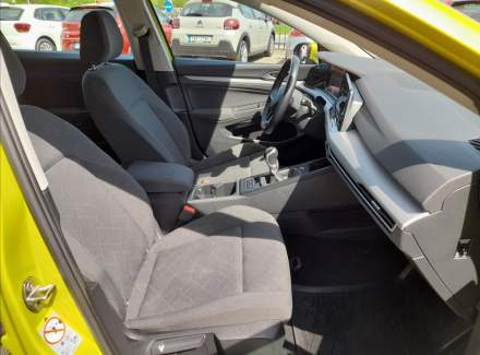 Volkswagen - Golf