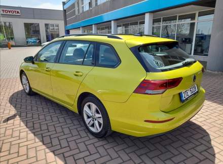 Volkswagen - Golf
