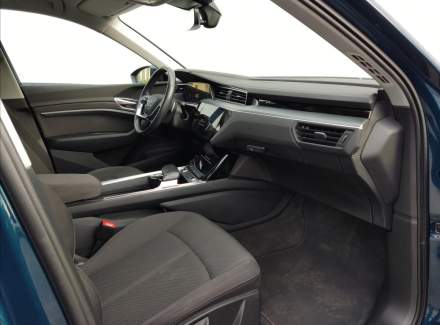 Audi - E-tron
