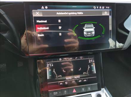 Audi - E-tron