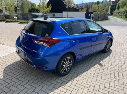 Toyota - Auris