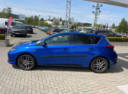 Toyota - Auris