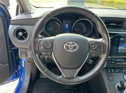 Toyota - Auris
