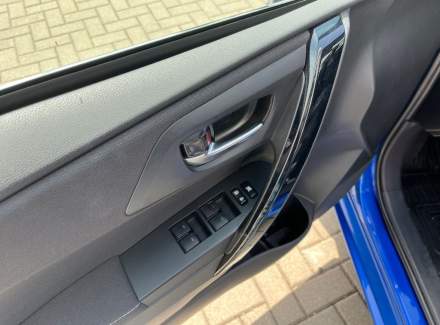 Toyota - Auris