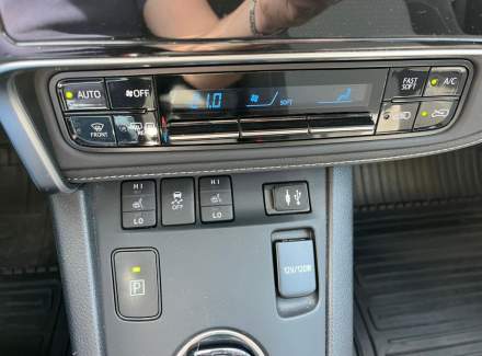 Toyota - Auris
