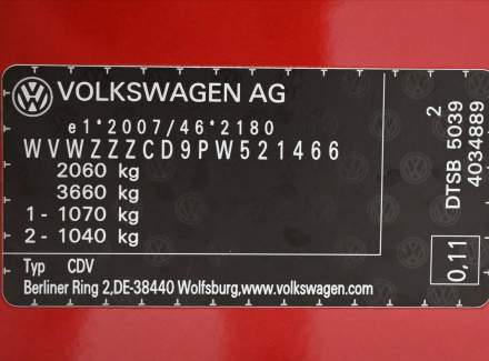 Volkswagen - Golf