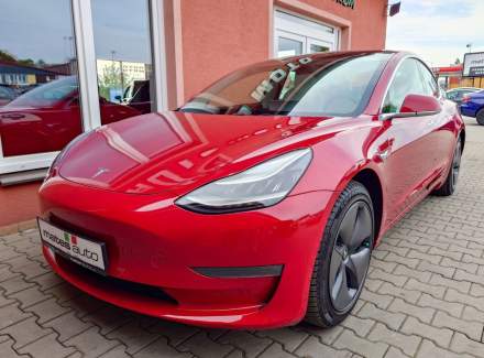 Tesla - Model 3