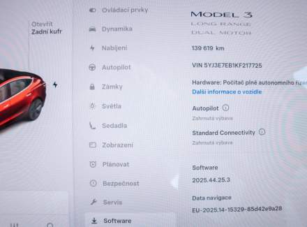 Tesla - Model 3
