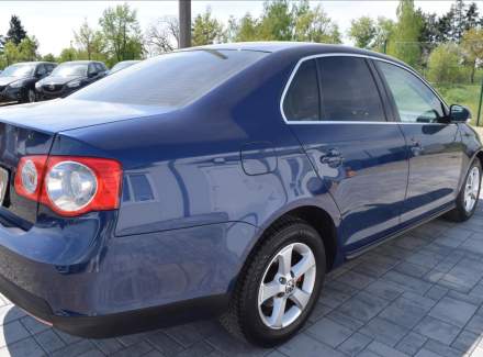 Volkswagen - Jetta