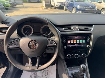 Škoda - Octavia