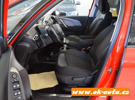 Citroën - C4