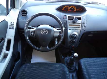 Toyota - Yaris