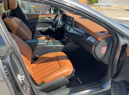 Mercedes-Benz - CLS