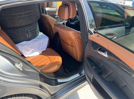 Mercedes-Benz - CLS