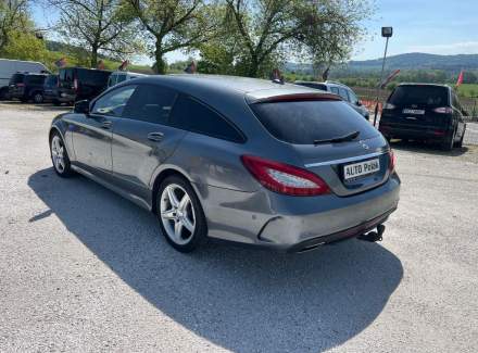 Mercedes-Benz - CLS