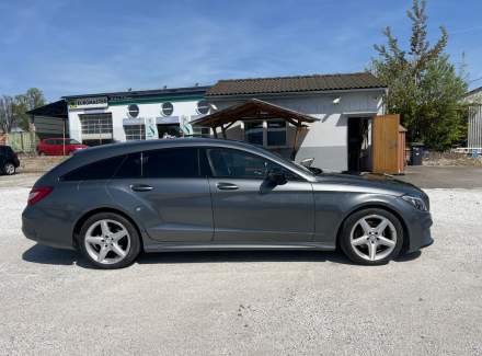 Mercedes-Benz - CLS
