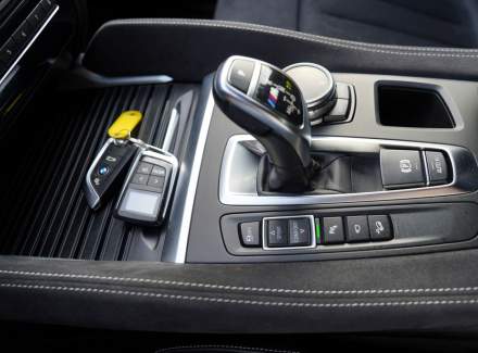BMW - X6