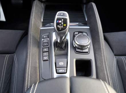 BMW - X6