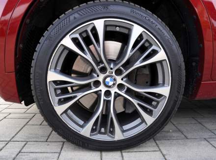BMW - X6