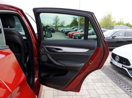 BMW - X6