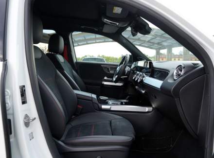 Mercedes-Benz - GLB