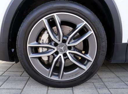 Mercedes-Benz - GLB