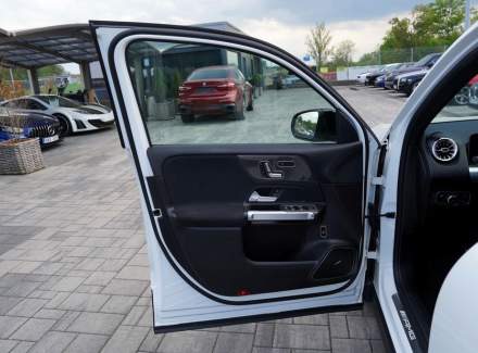 Mercedes-Benz - GLB