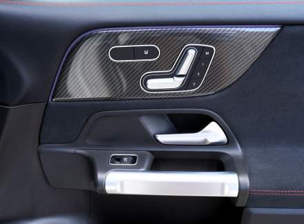 Mercedes-Benz - GLB