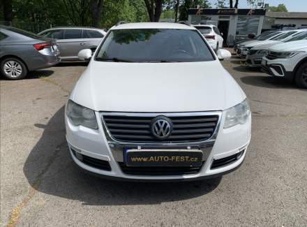Volkswagen - Passat