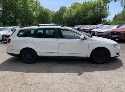 Volkswagen - Passat