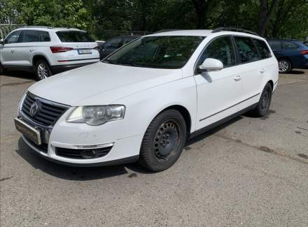 Volkswagen - Passat