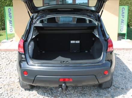 Nissan - Qashqai