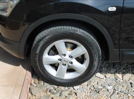 Nissan - Qashqai