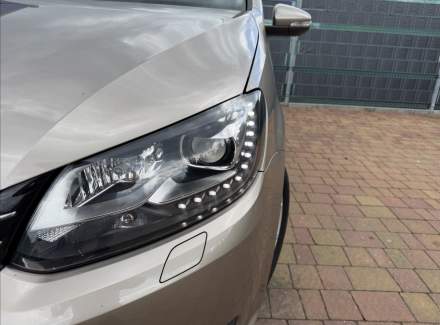 Volkswagen - Touran