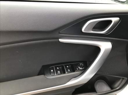 Kia - Cee'd