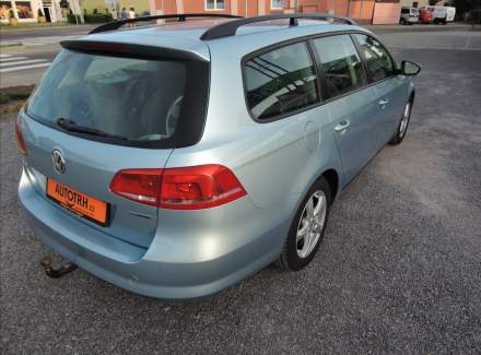 Volkswagen - Passat