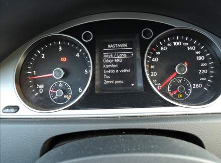 Volkswagen - Passat