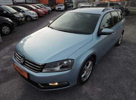 Volkswagen - Passat