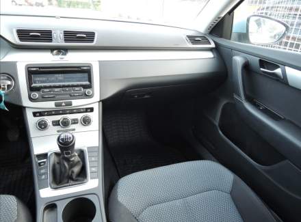 Volkswagen - Passat