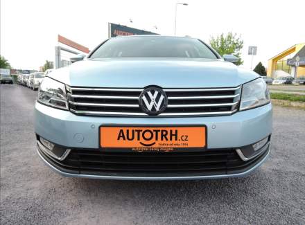 Volkswagen - Passat