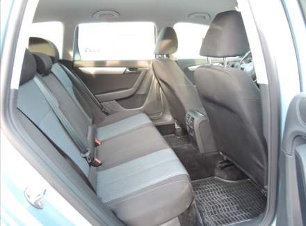 Volkswagen - Passat
