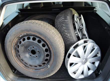 Volkswagen - Passat